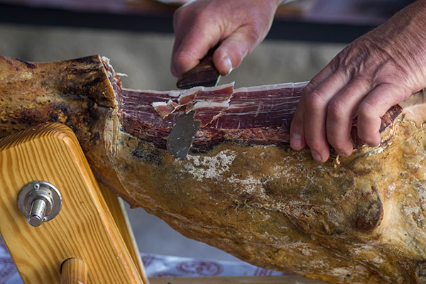 butcher's shop camping auvergne