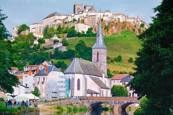 camping auvergne around st flour